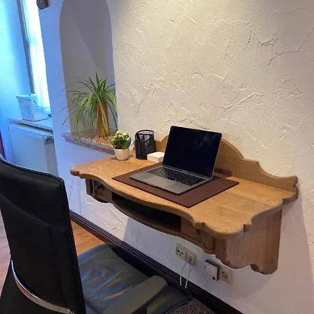 Apartmenthaus Eurenerstrasse 179 아파트