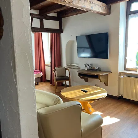 Apartmenthaus Eurenerstrasse 179 *