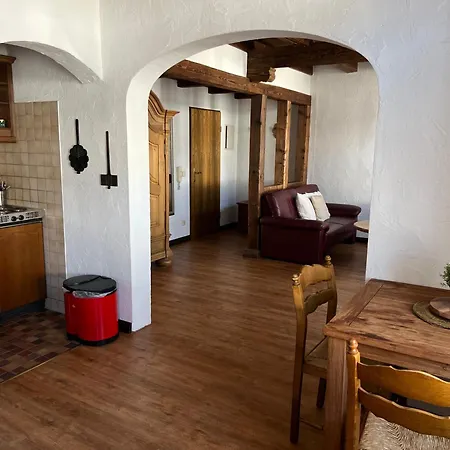 Apartmenthaus Eurenerstrasse 179 *