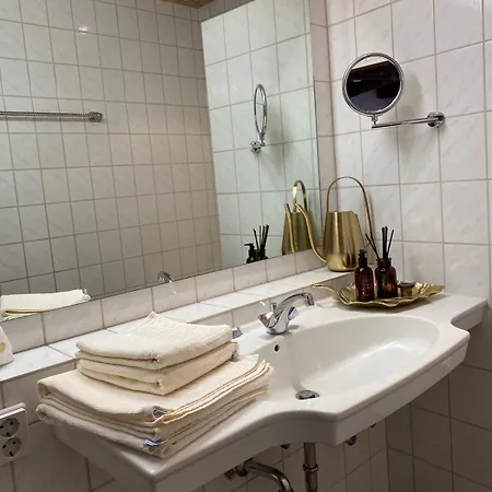 Apartmenthaus Eurenerstrasse 179 Apartment