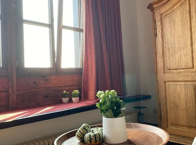 Apartmenthaus Eurenerstrasse 179 *