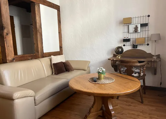 Apartmenthaus Eurenerstrasse 179 *